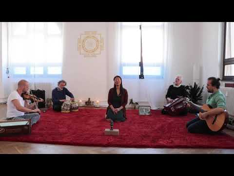 Om Mani Padme Hum - Kirtan Project Heidelberg